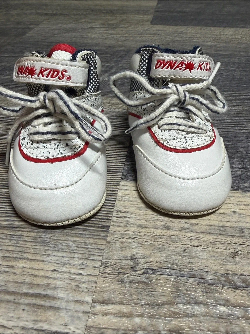 Vintage Dyna Kids Baby Crib Shoes White Red High Top Sneakers Size 1 Soft Sole